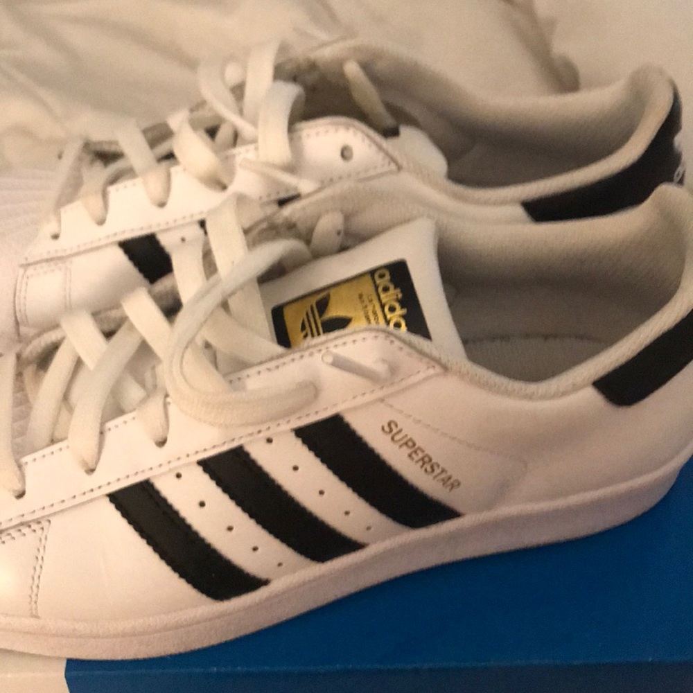 Adidas superstar like new - Picture 4 of 6